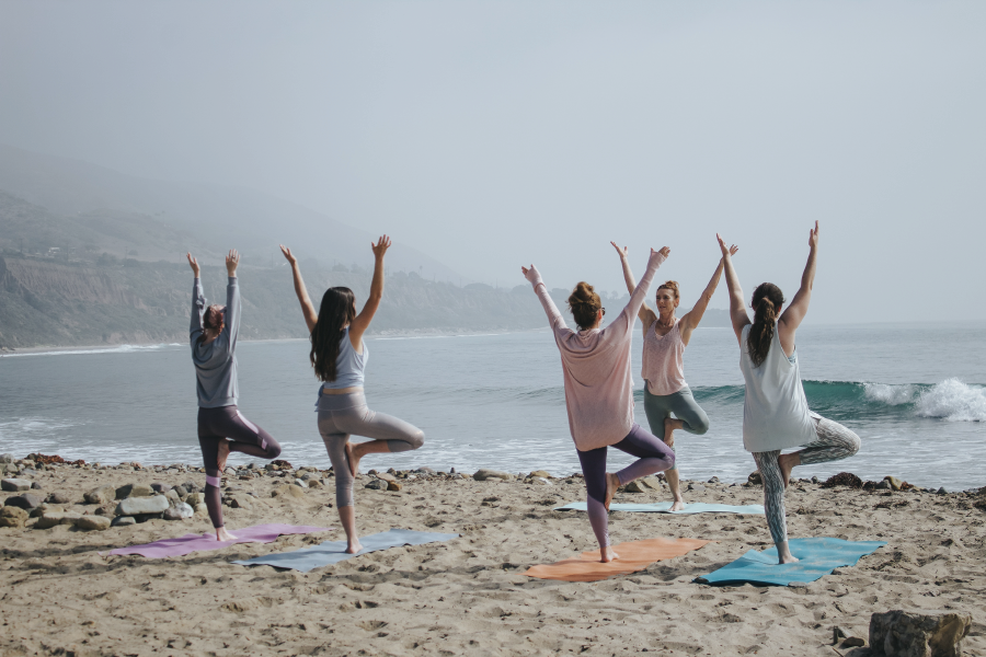 Visuel Comment choisir les meilleurs accessoires de yoga à avoir chez soi